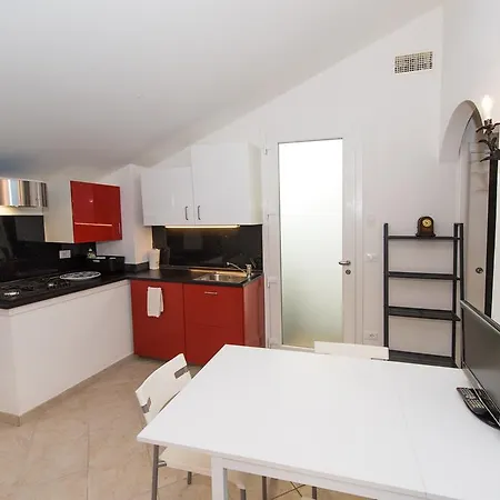 Mansarda Cavassola * Финале Лигуре